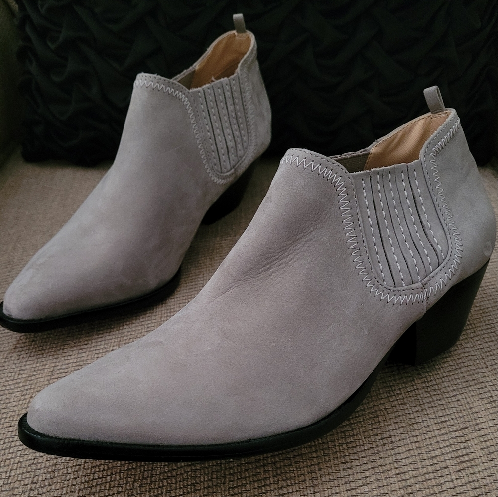 SCHUTZ JAQUELINE GRAY NUBUCK WESTERN ANKLE BOOTS